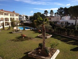 apartment to rent in l'escala with swimming pool
