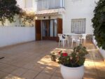 Appartement à louer au rez-de-chaussée à 100 mts de la plage de Riells